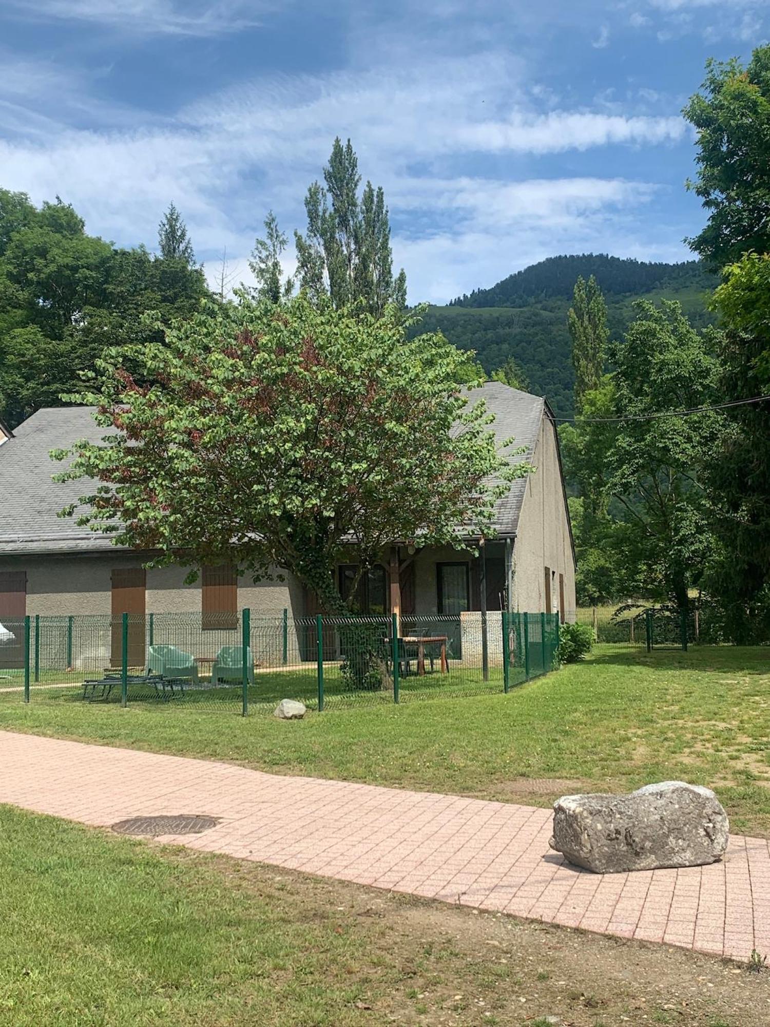 La Suite Unique - Le Jardin Sur Les Pyrenees- Vue Panoramique Montagne -Jardin Cloture Prive De 100M2-Parking-Linge De Lit Et Serviettes Compris- Bielle Zewnętrze zdjęcie