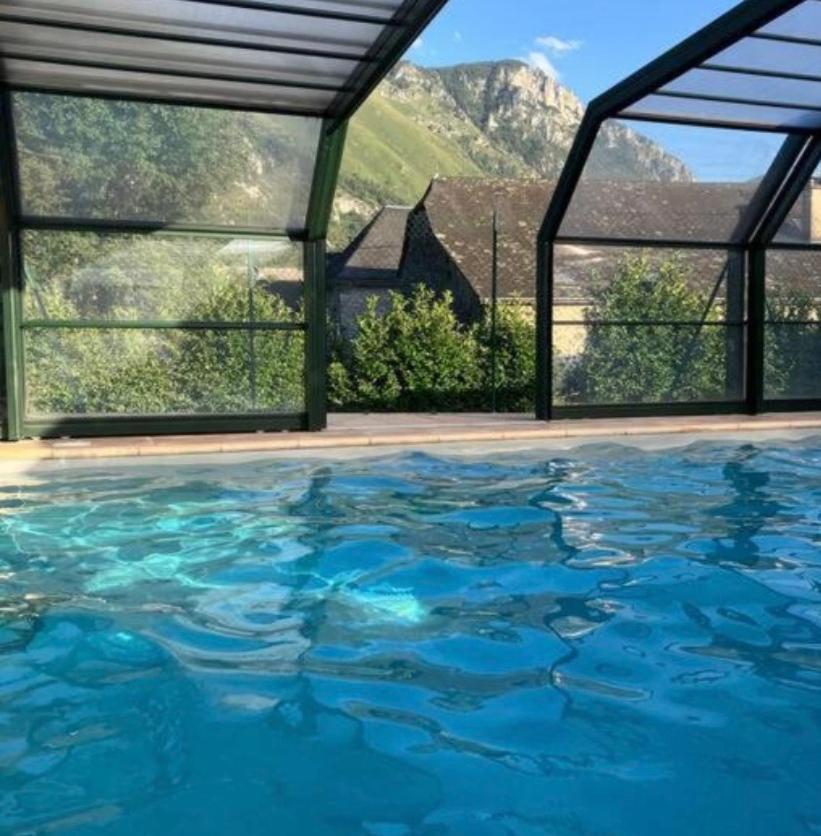La Suite Unique - Le Jardin Sur Les Pyrenees- Vue Panoramique Montagne -Jardin Cloture Prive De 100M2-Parking-Linge De Lit Et Serviettes Compris- Bielle Zewnętrze zdjęcie