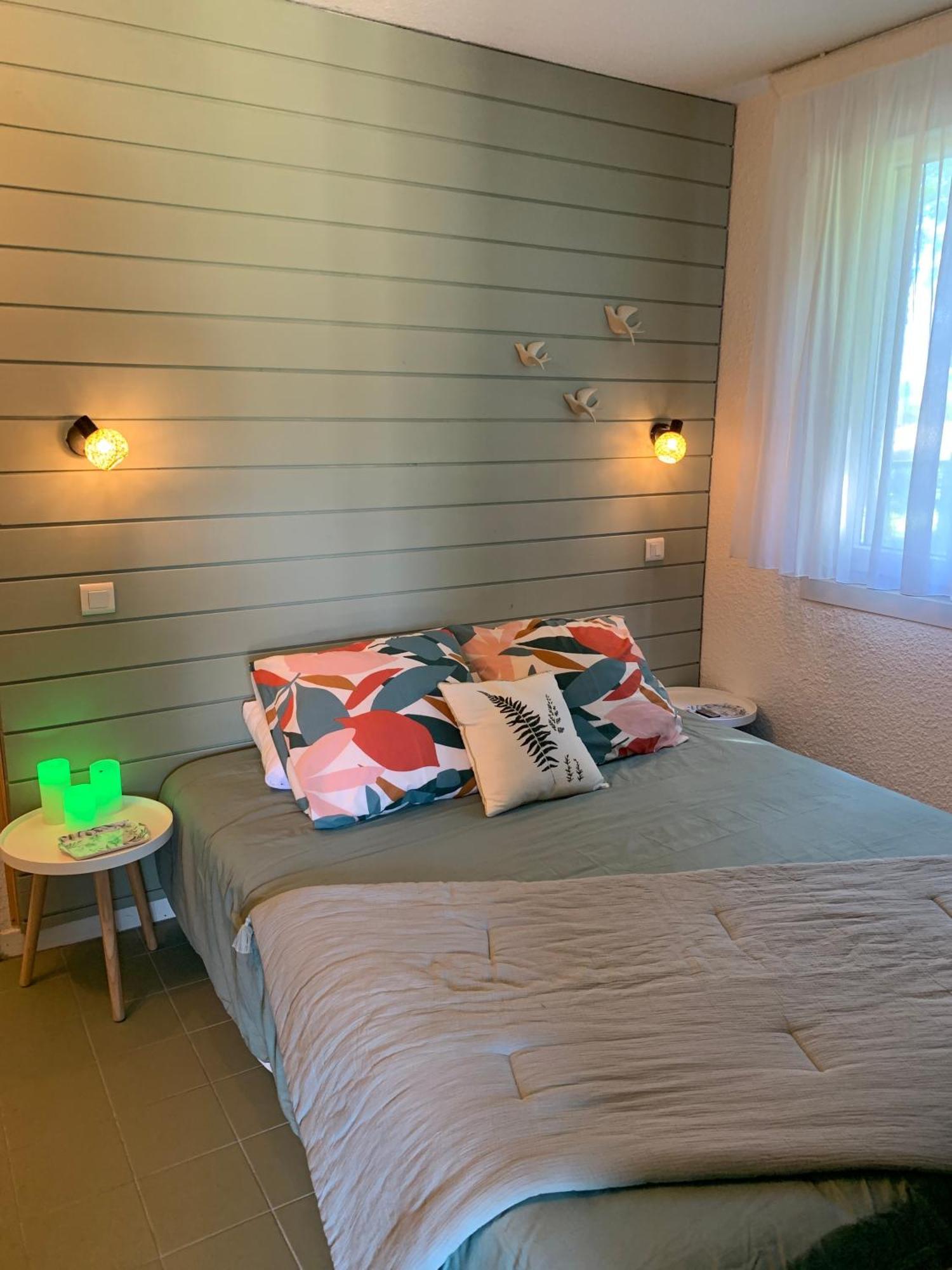 La Suite Unique - Le Jardin Sur Les Pyrenees- Vue Panoramique Montagne -Jardin Cloture Prive De 100M2-Parking-Linge De Lit Et Serviettes Compris- Bielle Zewnętrze zdjęcie